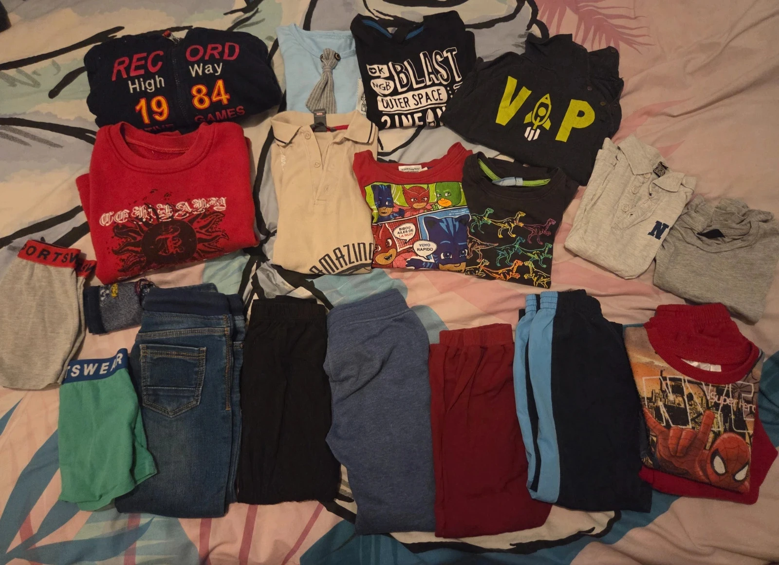 💜Lots 16 vêtements garçon 4 ans et 6 ans